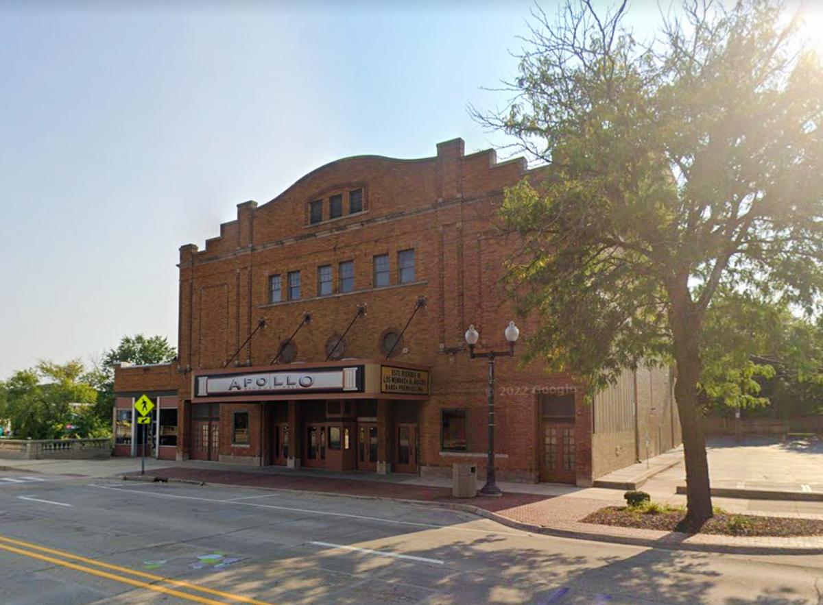 At Least 1 Dead, 28 Injured After Roof Collapses During Death Metal Concert in Illinois