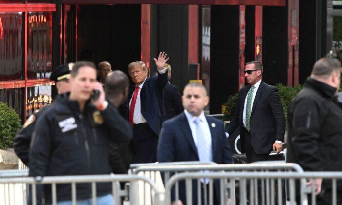Trump Arrives in New York City Ahead of Tuesday’s Arraignment