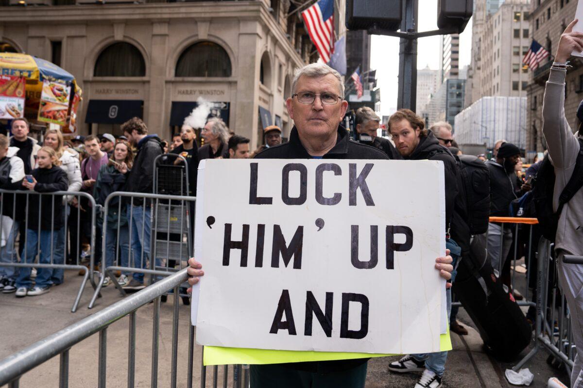 Robert Hoatson outside Trump Tower in New York City on April 3, 2023. Former President Donald Trump is scheduled for an arraignment on April 4 at Manhattan Supreme Court following his indictment by a grand jury on March 30, 2023.(Samira Bouaou/The Epoch Times)
