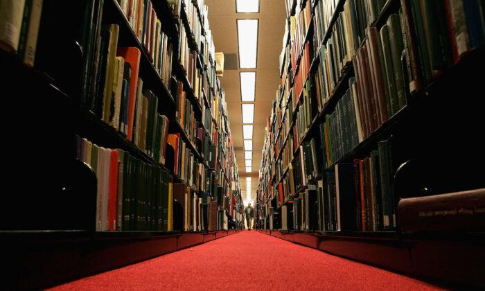 Texas Judge Orders Books Banned From Public Libraries Be Returned to Shelves