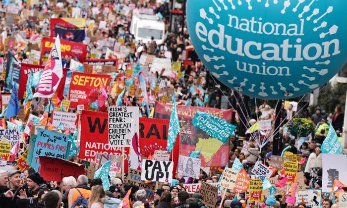 Teachers to Strike Again as Union Rejects Government Pay Offer