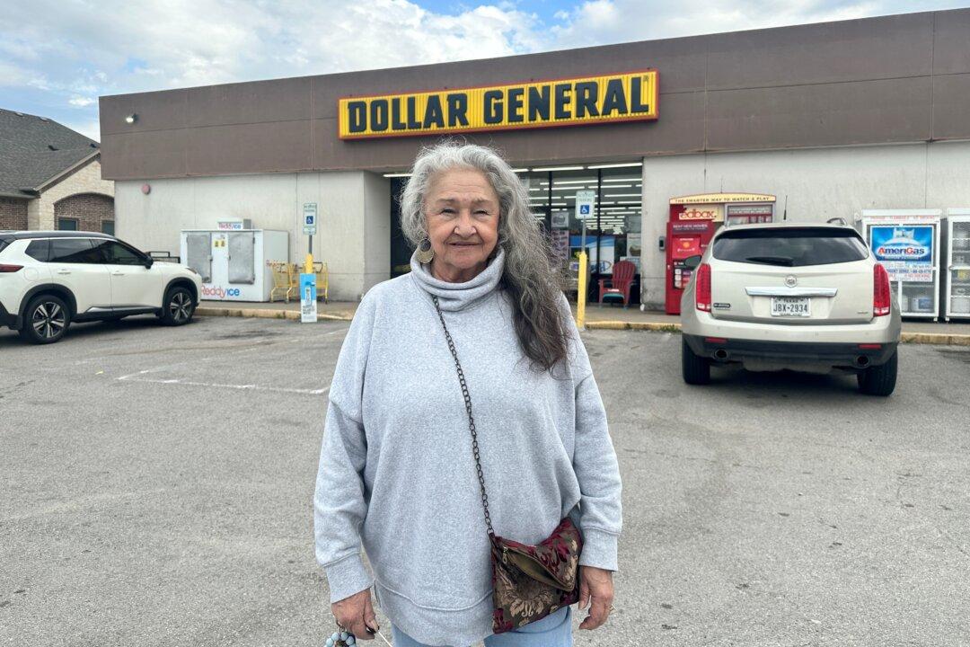 Runaway Food Prices Driving Some Americans to Dollar Stores for Groceries