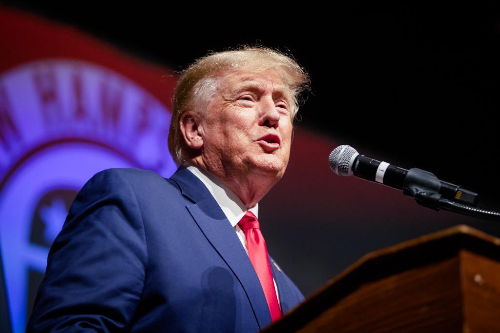  Former President Donald Trump speaks at the New Hampshire Republican State Committee's Annual Meeting in Salem, N.H., on Jan. 28, 2023. (Scott Eisen/Getty Images)