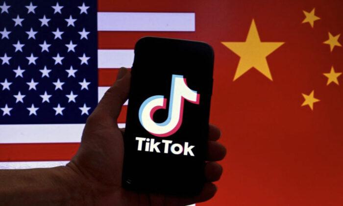 Senators Will Look at Legislation to Ban TikTok, Other Foreign-Controlled Apps: Schumer