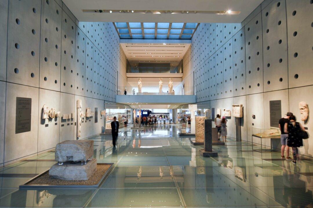 Athens: Weaving Old With New