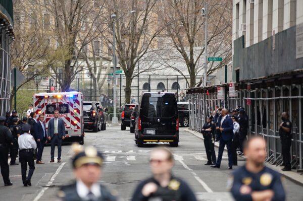 A motorcade carrying former President Donald Trump leaves a Manhattan court after Trump pleaded not guilty to a 34-count indictment, in New York on April 4, 2023. (Chung I Ho/The Epoch Times)