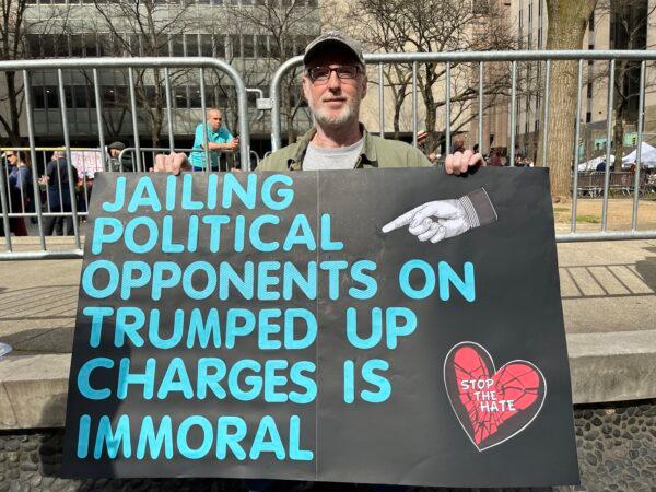 A New Jersey resident named Ray protests the indictment of former President Donald Trump in New York on April 4, 2023. (Eva Fu/The Epoch Times)