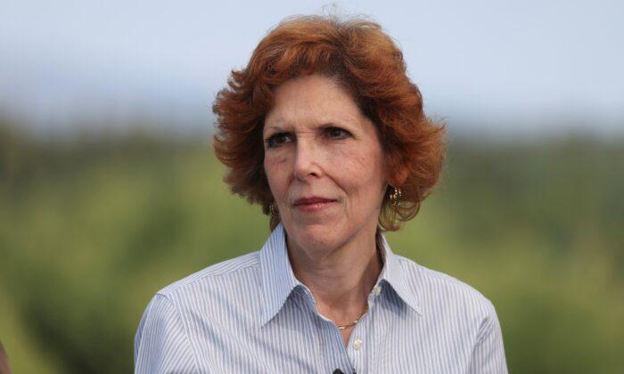 Fed’s Mester Says Rate Target Will Need to Go Over 5 Percent