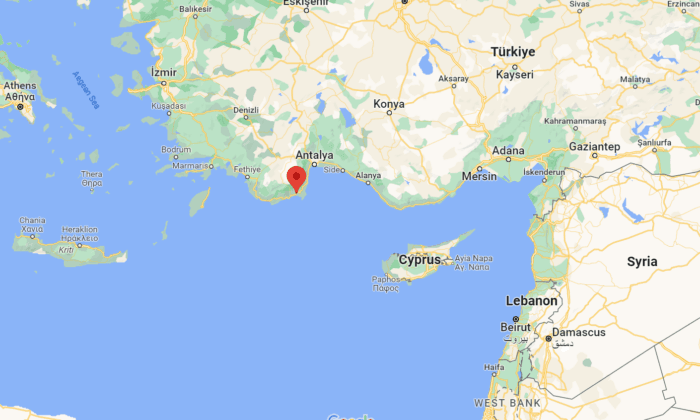 Ukraine-Bound Cargo Ship Sinks Off Turkish Coast: 3 Dead