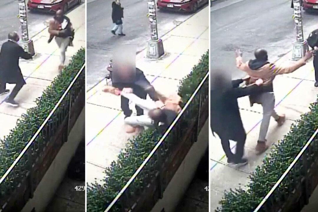VIDEO: New York Bystander Caught on Camera Tackling Gunman Fleeing Police, Helps Make Arrest