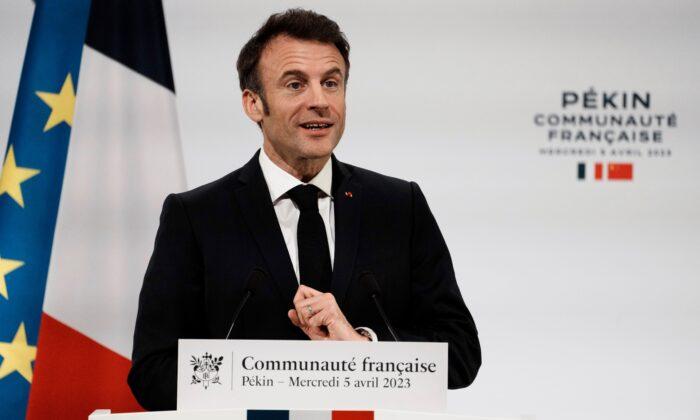 Macron in China Urges 'Shared Responsibility for Peace'