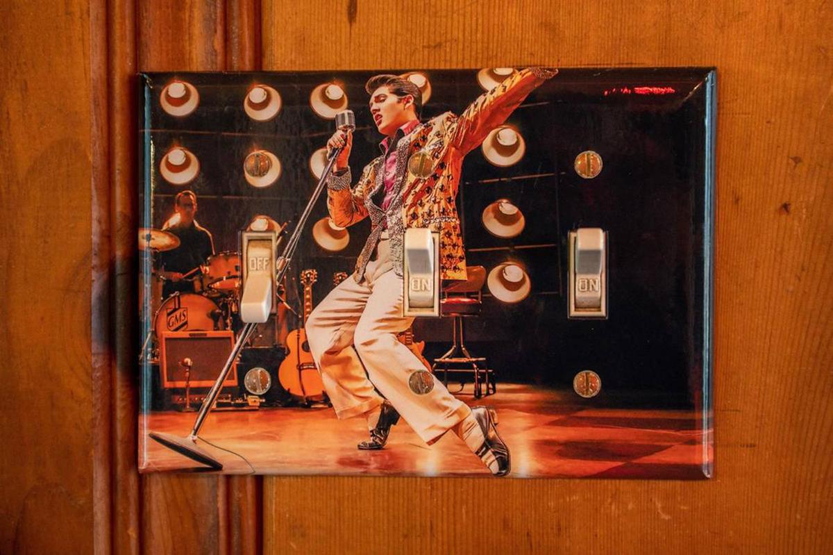 The game room at the Elvis Retreat House is full of Elvis memorabilia. Even the light switches have an Elvis theme. (Emily Curiel/The Kansas City Star/TNS)