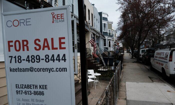 Property Taxes Climb 3.6 Percent Across US to $339.8 Billion