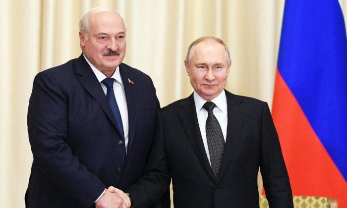 Belarus Leader Meets Putin in Moscow to Discuss Key Alliance Treaty