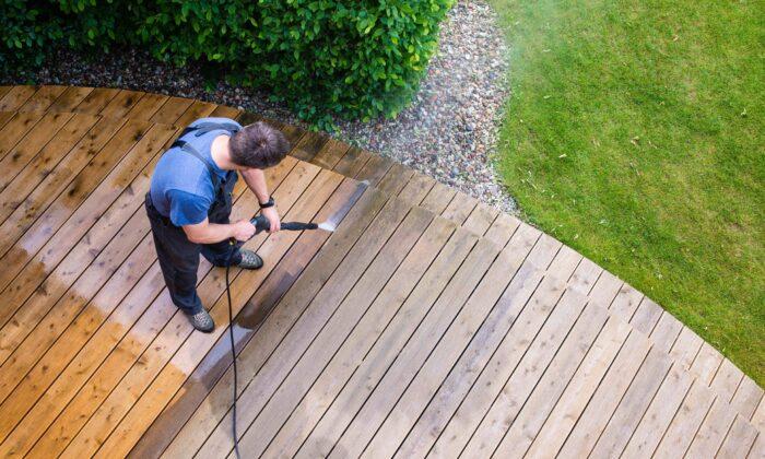 Proper Deck Cleaning for Nice Appearance