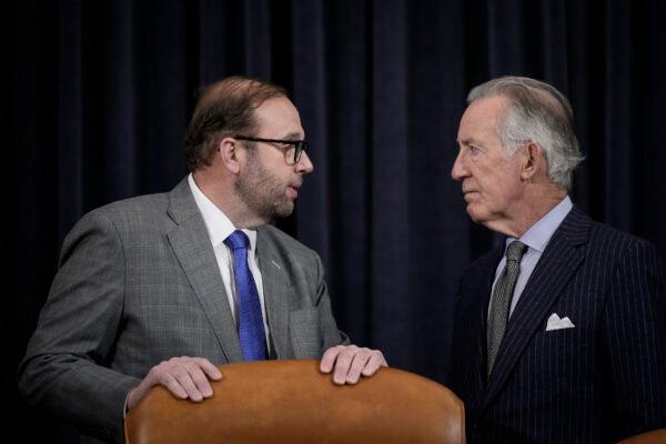 (L-R) Committee chairman Rep. Jason Smith (R-Mo.) speaks with ranking member Rep. Richard Neal (D-Mass.) during a House Ways and Means Committee hearing on Capitol Hill in Washington on March 10, 2023. (Drew Angerer/Getty Images)