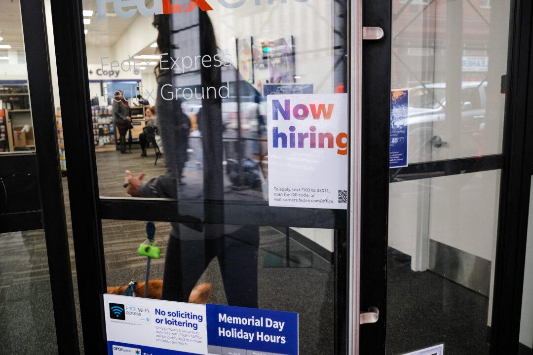 Soft Landing or Recession? April Jobs Report Could Offer Preview