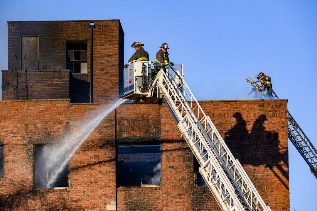 Detroit Apartment Building Fire Injures 11, Displaces 20