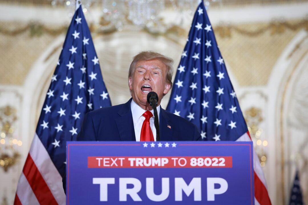 Donald Trump Promises to Bring Back General Michael Flynn If He Wins 2024 Election