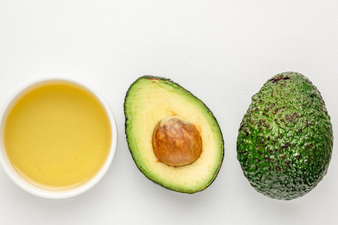 Unregulated Avocado Oil Market: Is Your Avocado Oil Fake?