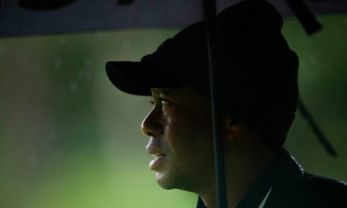 Woods Makes Cut, Last Among Those Still Playing at Masters