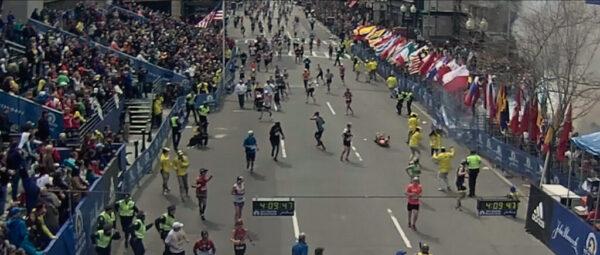 A scene of chaos as a bomb goes off during the Boston Marathon on April 15, 2013 in "American Manhunt: The Boston Marathon Bombing." (Netflix)