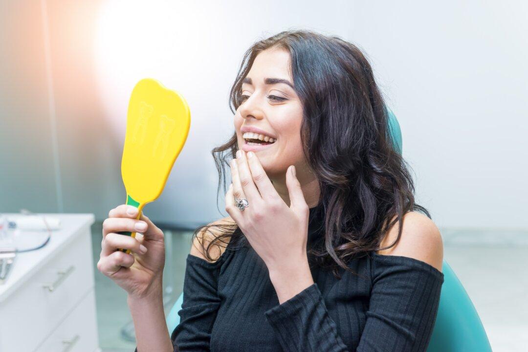 Put a Big Smile on Your Face with a Dental Savings Plan