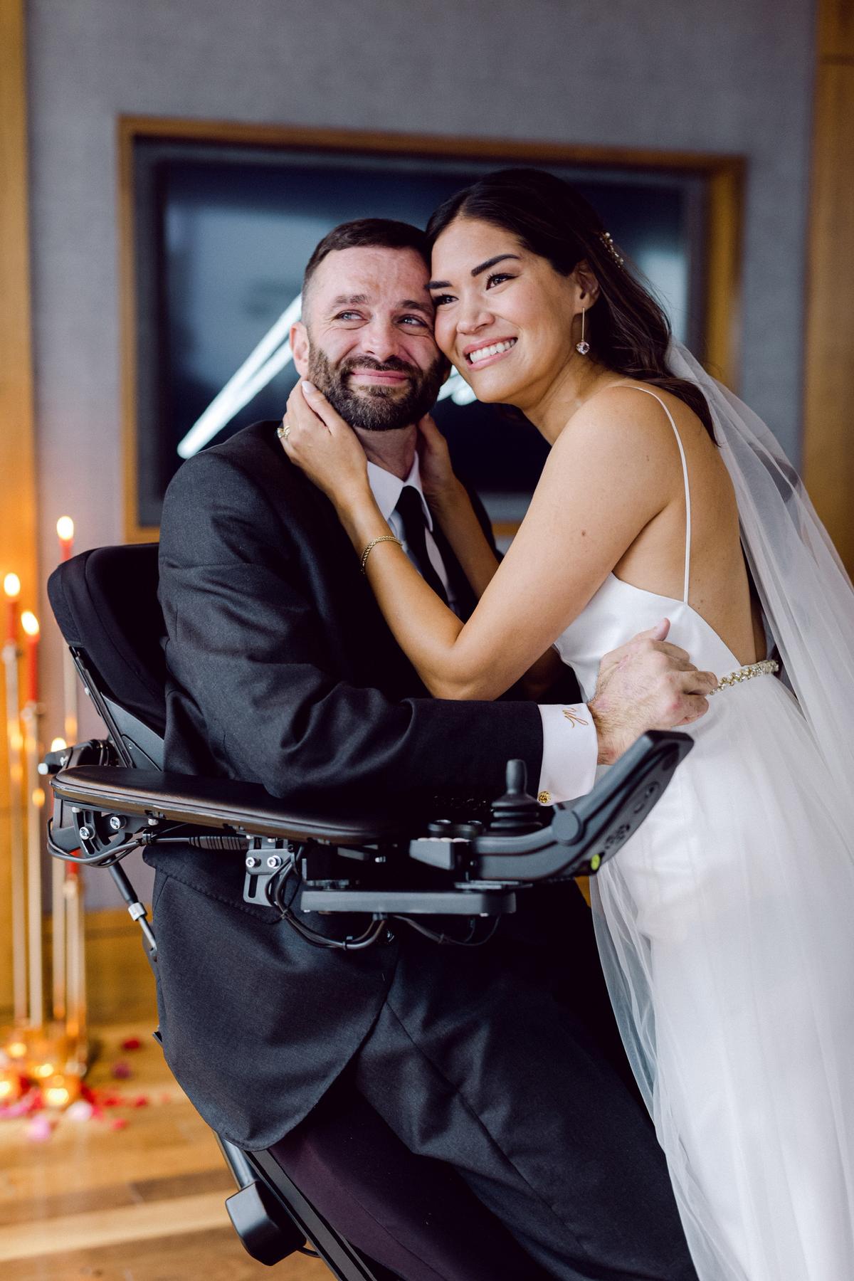 Hanna and Jerod got married in Kentucky on Dec. 18, 2021—the 10th anniversary of Jerod’s accident. (Courtesy of <a href="https://positivelyparalyzed.org/">Hanna and Jerod Nieder</a>)