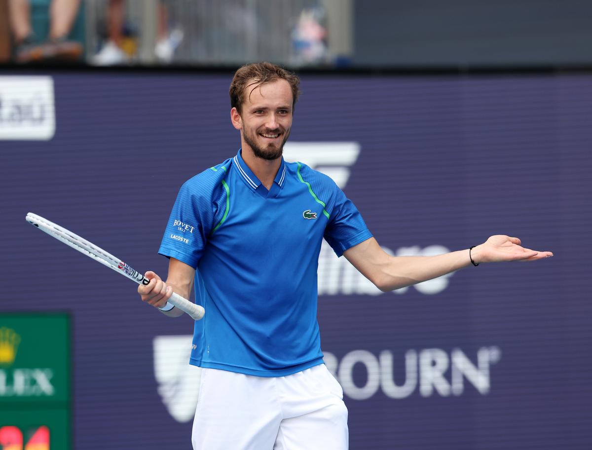 Medvedev Says Balance Key as He Adapts Game for Clay