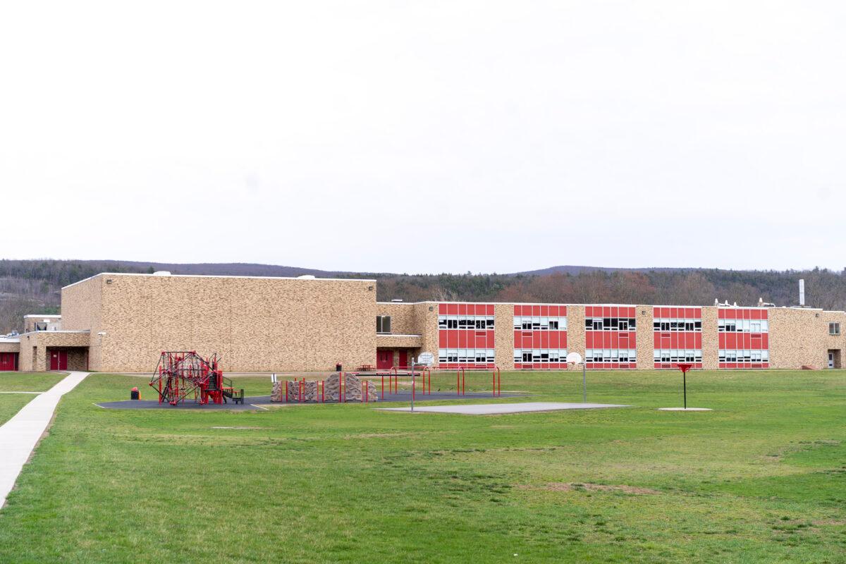 Anna S. Kuhl Elementary School in Port Jervis, N.Y., on April 7, 2023. (Cara Ding/The Epoch Times)