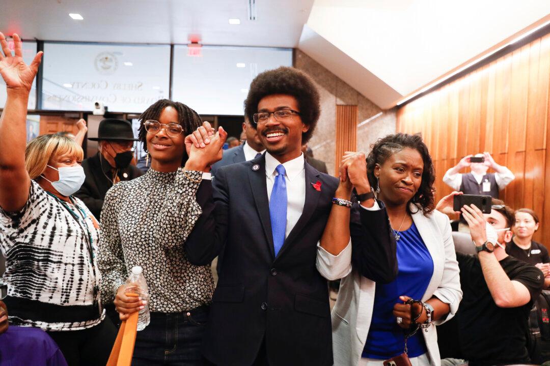 Second Tennessee Democrat Reinstated to Seat He Was Ousted From