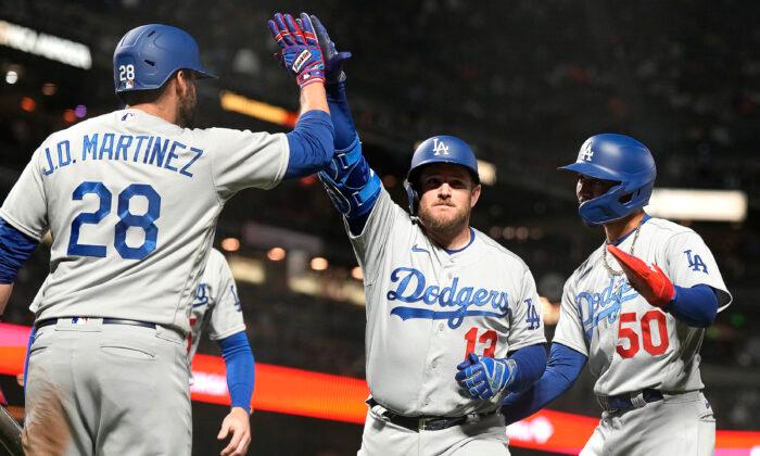 Muncy Hits 2 More Homers, Powers Dodgers Past Giants 10–5