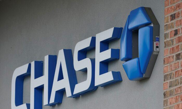 JPMorgan Chase Profits Jump 52 Percent Amid Banking Turmoil