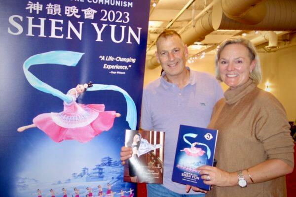 John Pickett and Jackie Sutherland enjoyed Shen Yun Performing Arts at St. James Theatre in Wellington, on April 14, 2023. (Li Xuan Ya/The Epoch Times)