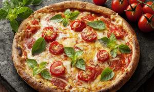 Food Historian Claims Pizza and Carbonara Are American Not Italian Foods