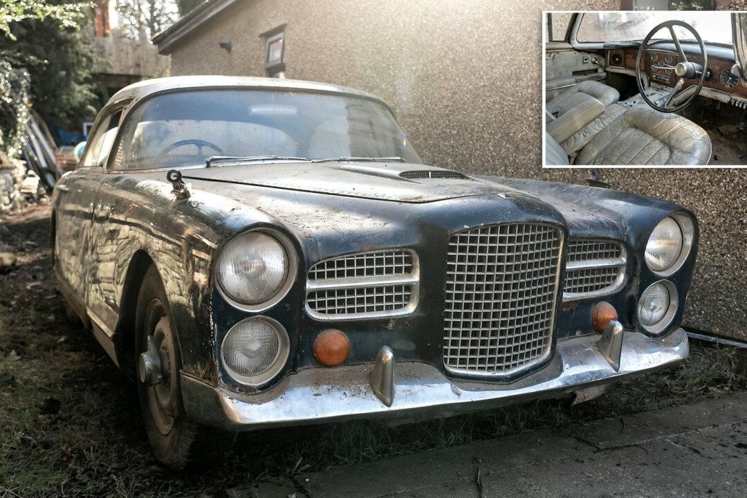Extremely Rare Vintage Facel Vega Car Sitting in Garage for 50 Years Is Worth a Fortune: ‘An Absolute Gem’