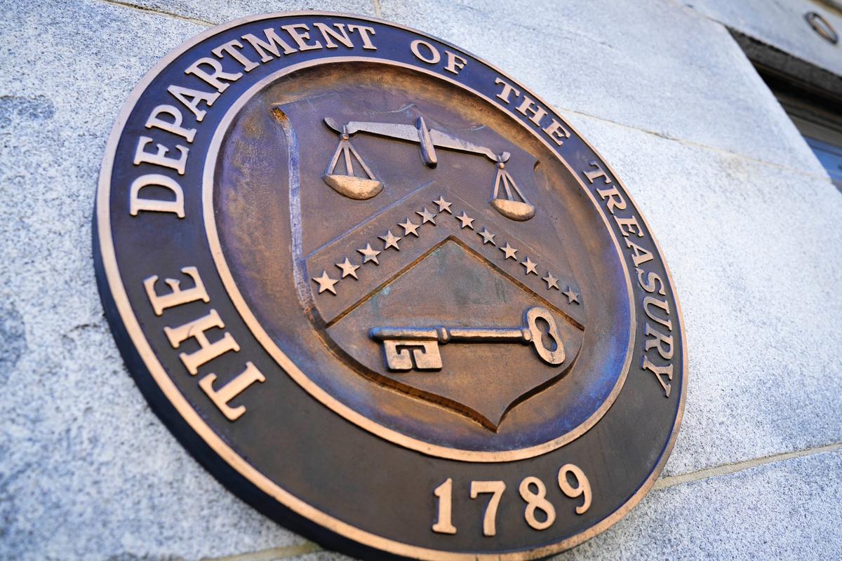 Debt Default Could Occur in Early June, Think Tank Warns, as Biden, McCarthy Standoff Continues