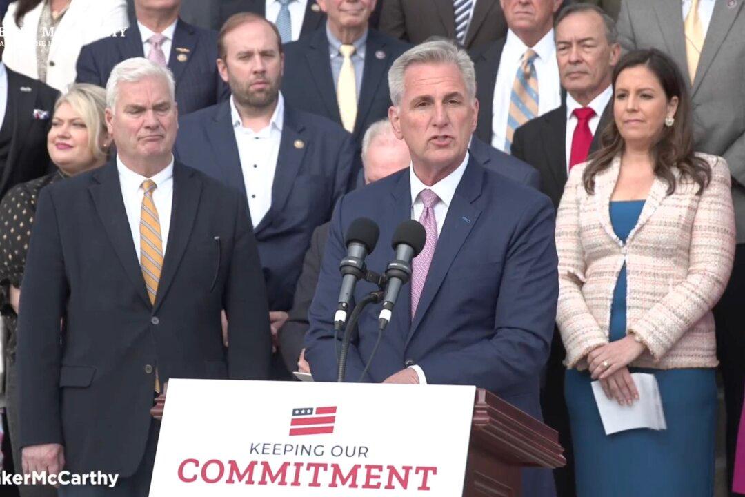 House GOP Introduces Bill to Restart Border Wall Construction, Bolster Security