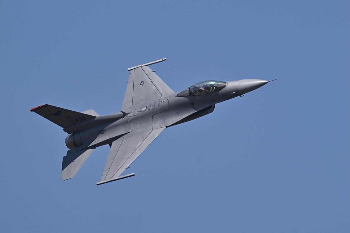 Canada Joins 10 Other NATO Countries Pledging to Train Ukrainian Pilots on F-16 Jets