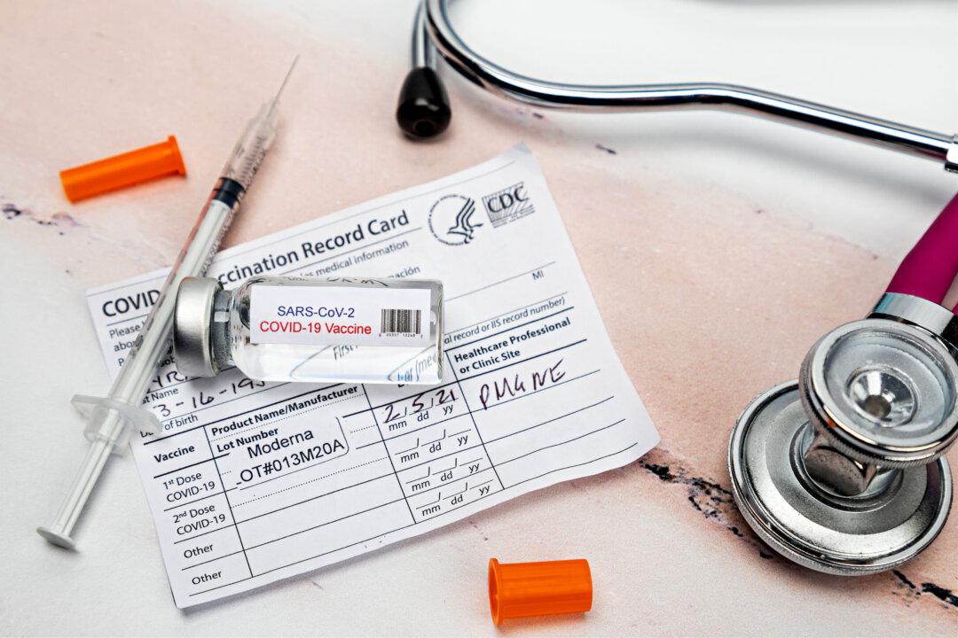 Media Covers Up Tracking of Unvaccinated People