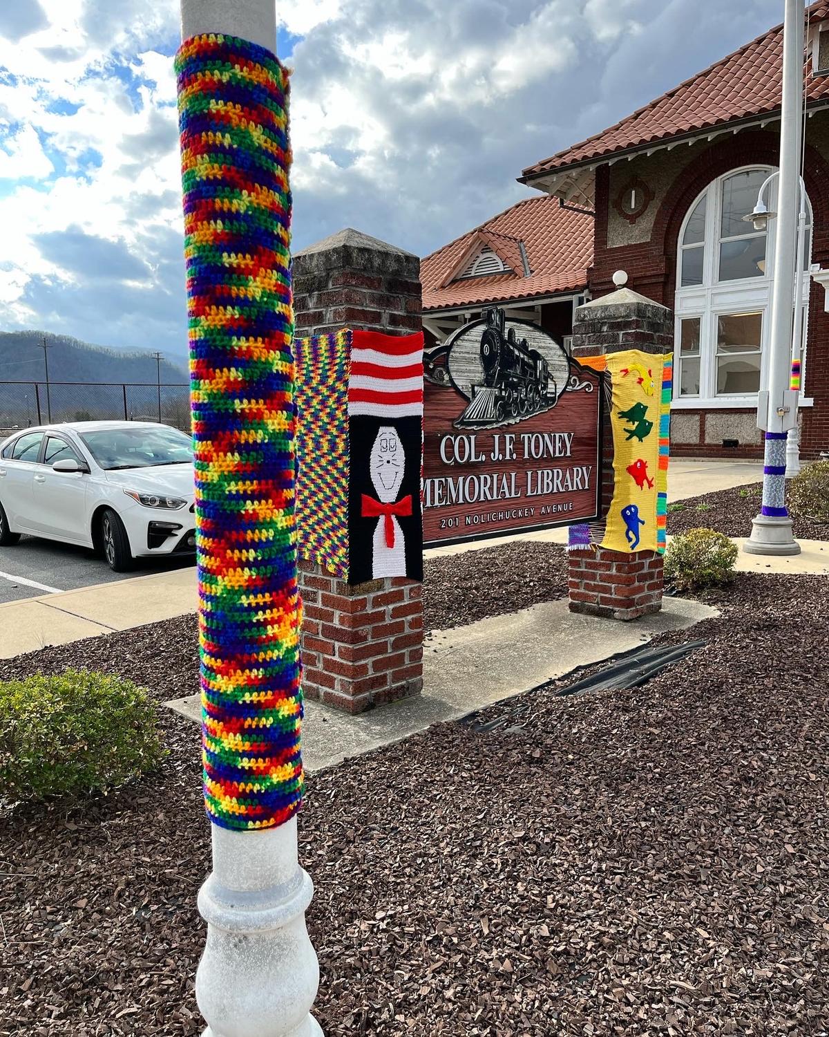 The Unicoi County Public Library organizes a “Yarn Bomb” event every March to celebrate National Read Across America Week, draping tree trunks, utility poles, and more with crocheted pieces. (Courtesy of Suzy Bomgardner)