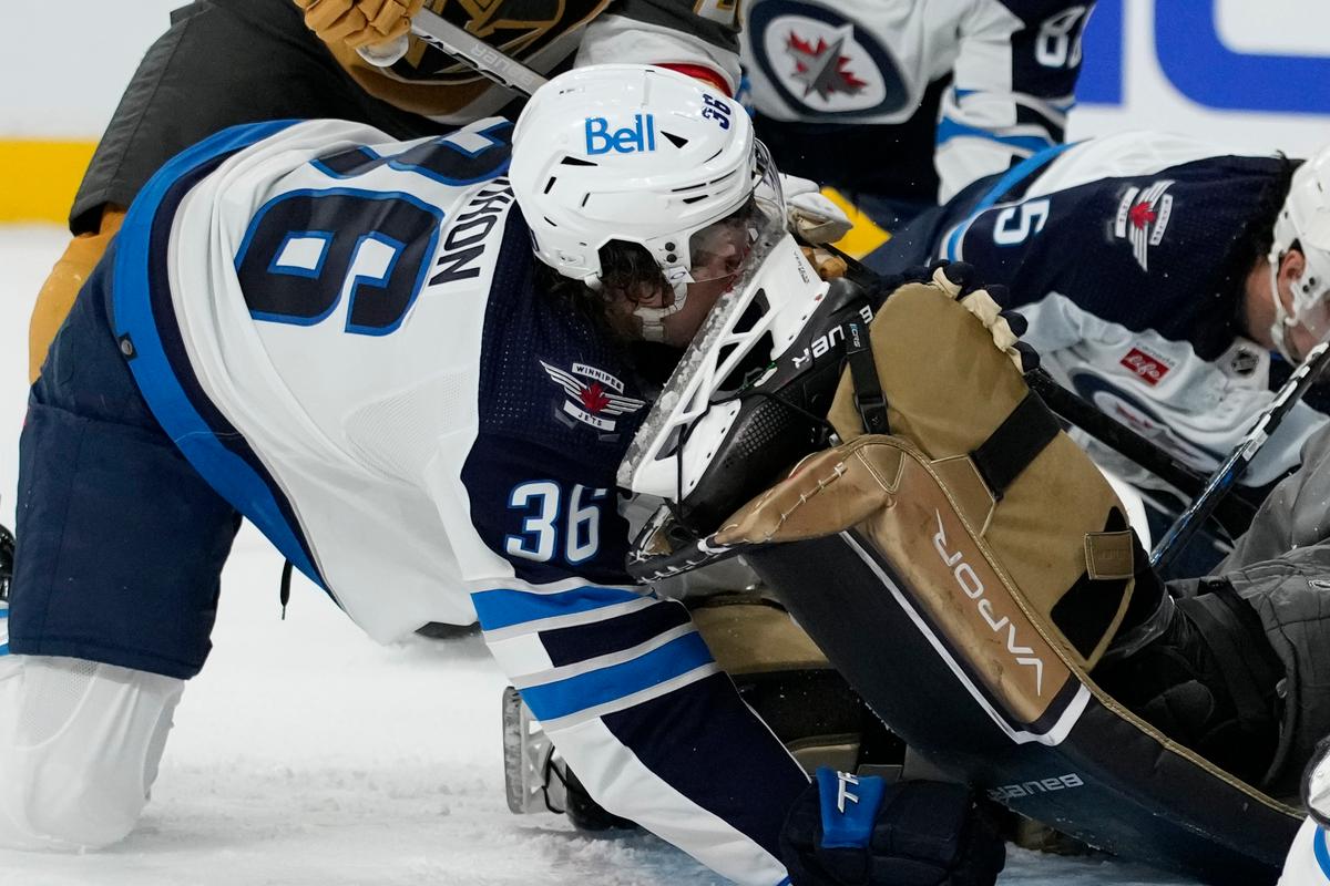 Winnipeg Jets Forward Barron Receives 75-plus Stitches After Skate to Face