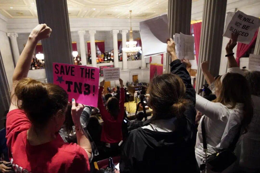 Tennessee Lawmakers Pass Bill Protecting Firearms Industry From Lawsuits Over Crimes Involving Guns