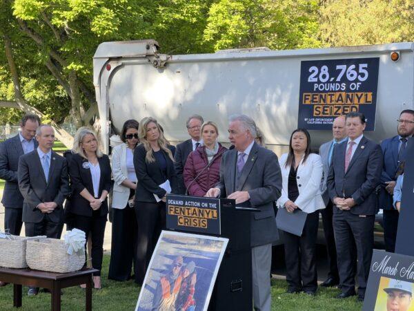 Assemblyman Jim Patterson (C) speaks at a press conference in front of the state Capitol to protest the Assembly Public Safety Committee’s recent decision to not hear bipartisan fentanyl bills in Sacramento, Calif., on April 18, 2023. (Courtesy of Assemblyman Jim Patterson’s office)