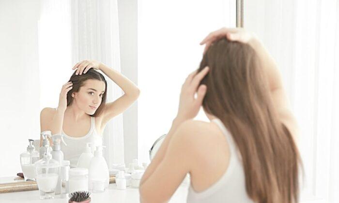 Gray Hair and Hair Loss? Not Anymore: Try These 5 Natural Solutions