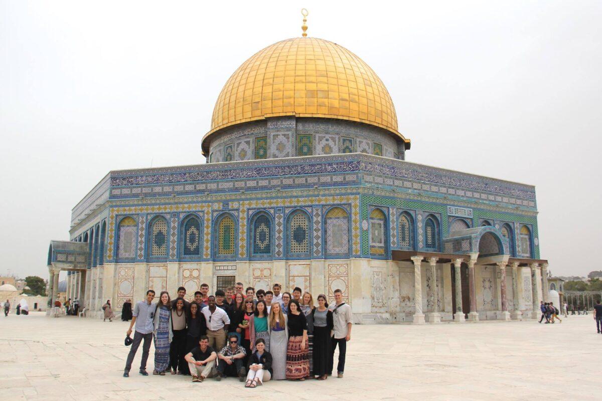 West Point cadets and Yale University students with the Peace and Dialogue Leadership Initiative (PDLI) at the Dome of the Rock in Jerusalem. (Source: PDLI)