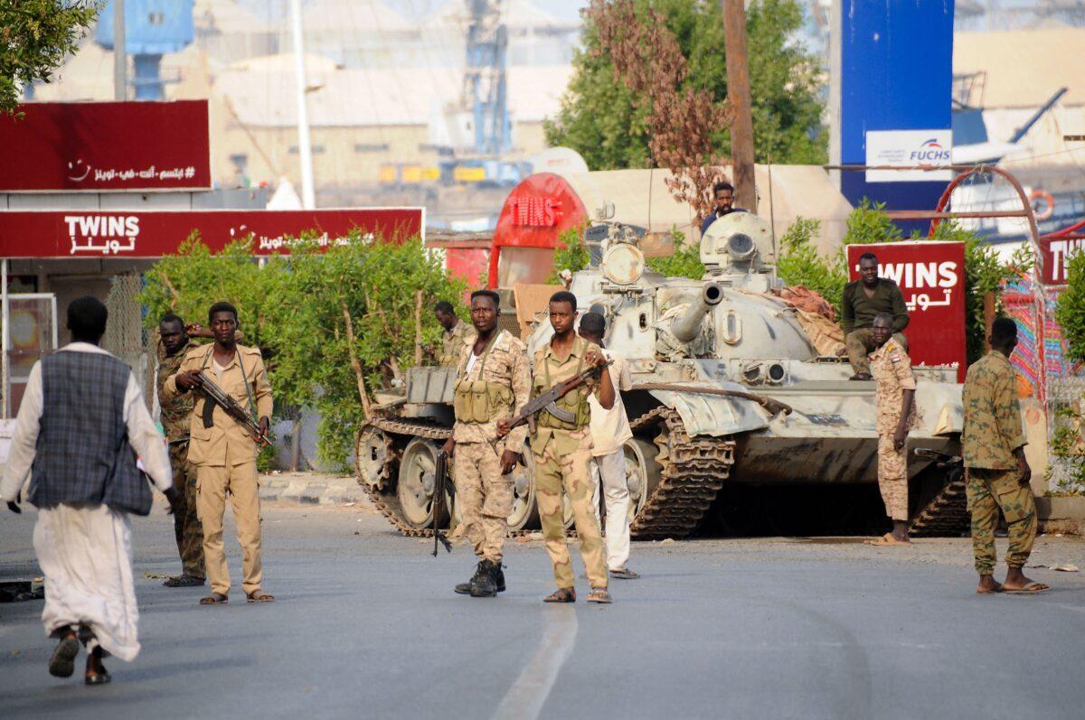 Sudanese army soldiers, loyal to army chief Abdel Fattah al-Burhan, man a position in the Red Sea city of Port Sudan, on April 20, 2023. (AFP via Getty Images)