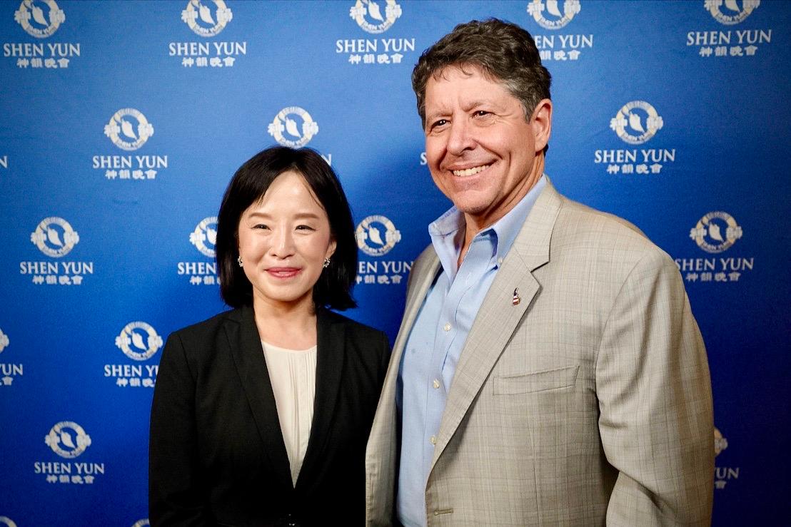 Delaware State Rep Applauds Shen Yun as a ‘Beacon of Hope’ to ‘Feed Your Soul’