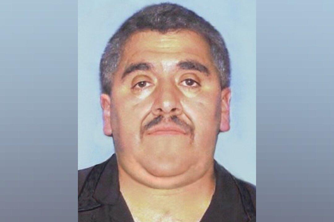 Milwaukee Prosecutors Charge Jailor in Fugitive’s Death