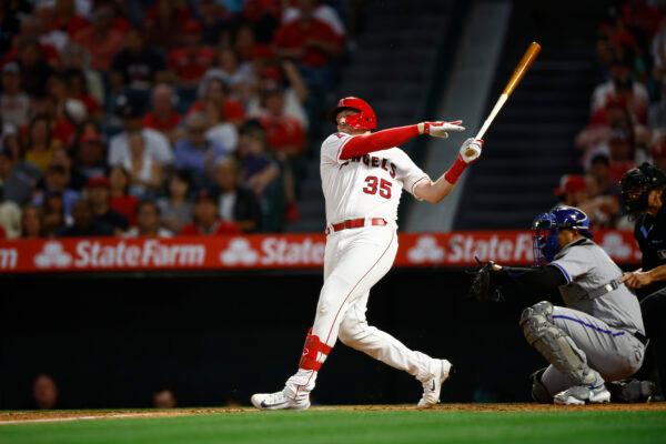 Chad Wallach (35) of the Los Angeles Angels in the third inning at Angel Stadium of Anaheim in Anaheim, Calif., on April 21, 2023. (Ronald Martinez/Getty Images)